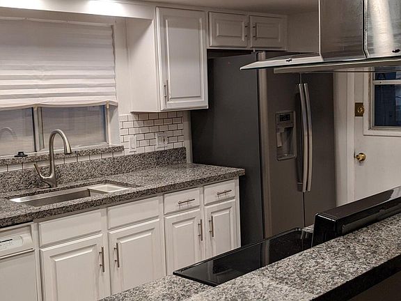 3rd image of 4344 W Sandra Cir