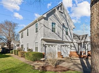 851 Shoal Creek Trl, Chesapeake, VA 23320