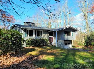 7188 Valley View Dr, Newland, NC 28657