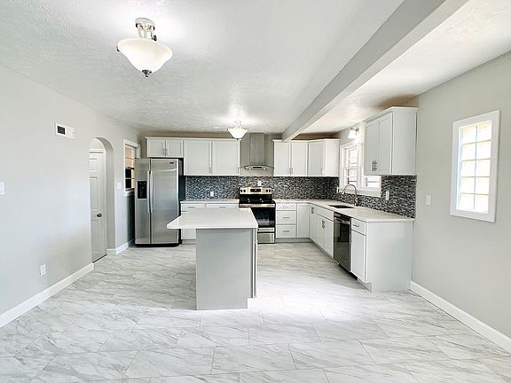 5th image of 1803 Parkway Dr