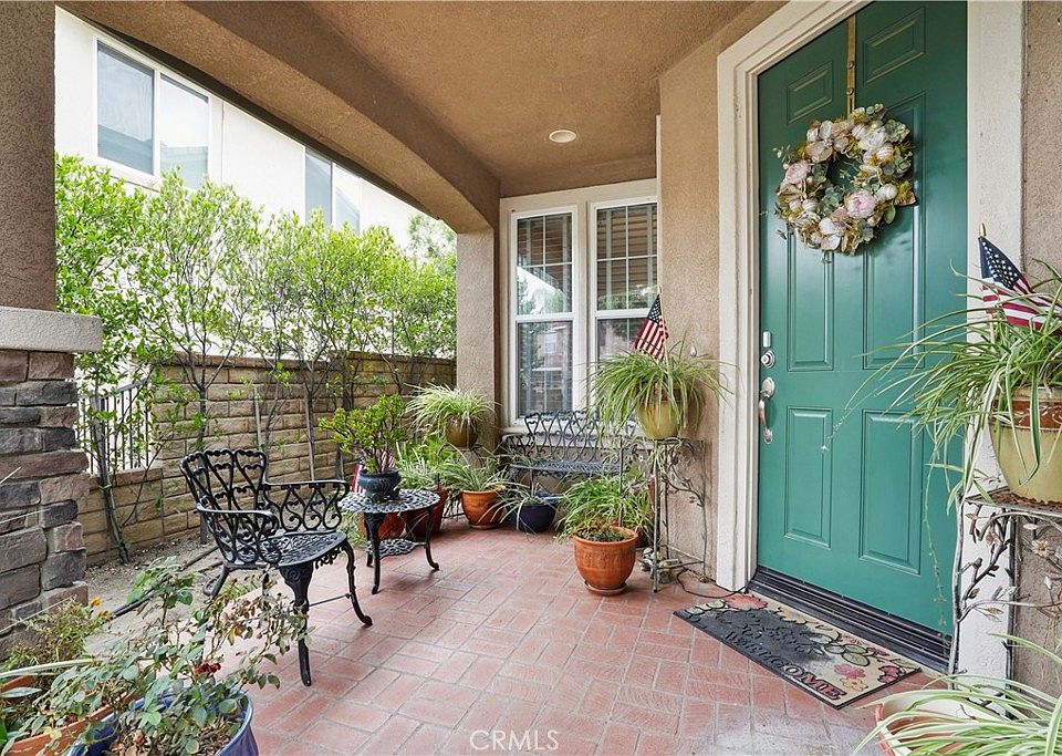 23842 Mission Puebla, Santa Clarita, CA 91354 Zillow