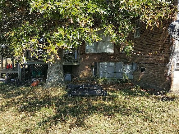 3rd image of 269 Greenfield Ln