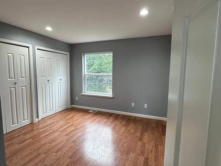 7664 NE 125th St — Photo 16