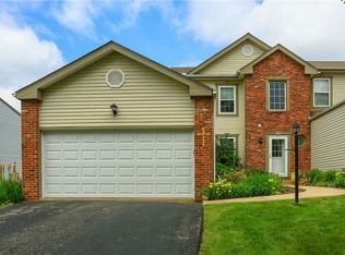 28 Sunset Ct, Cranberry Township, PA 16066