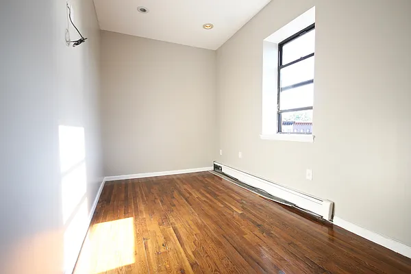 Rented by Rental Solutions Inc | media 11