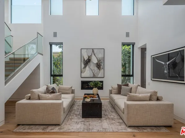 534 N La Jolla Ave, Los Angeles, CA 90048