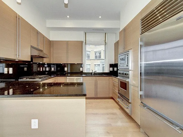 2425 L St NW #415 — Photo 7