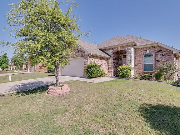 2nd image of 3233 Chesington Dr
