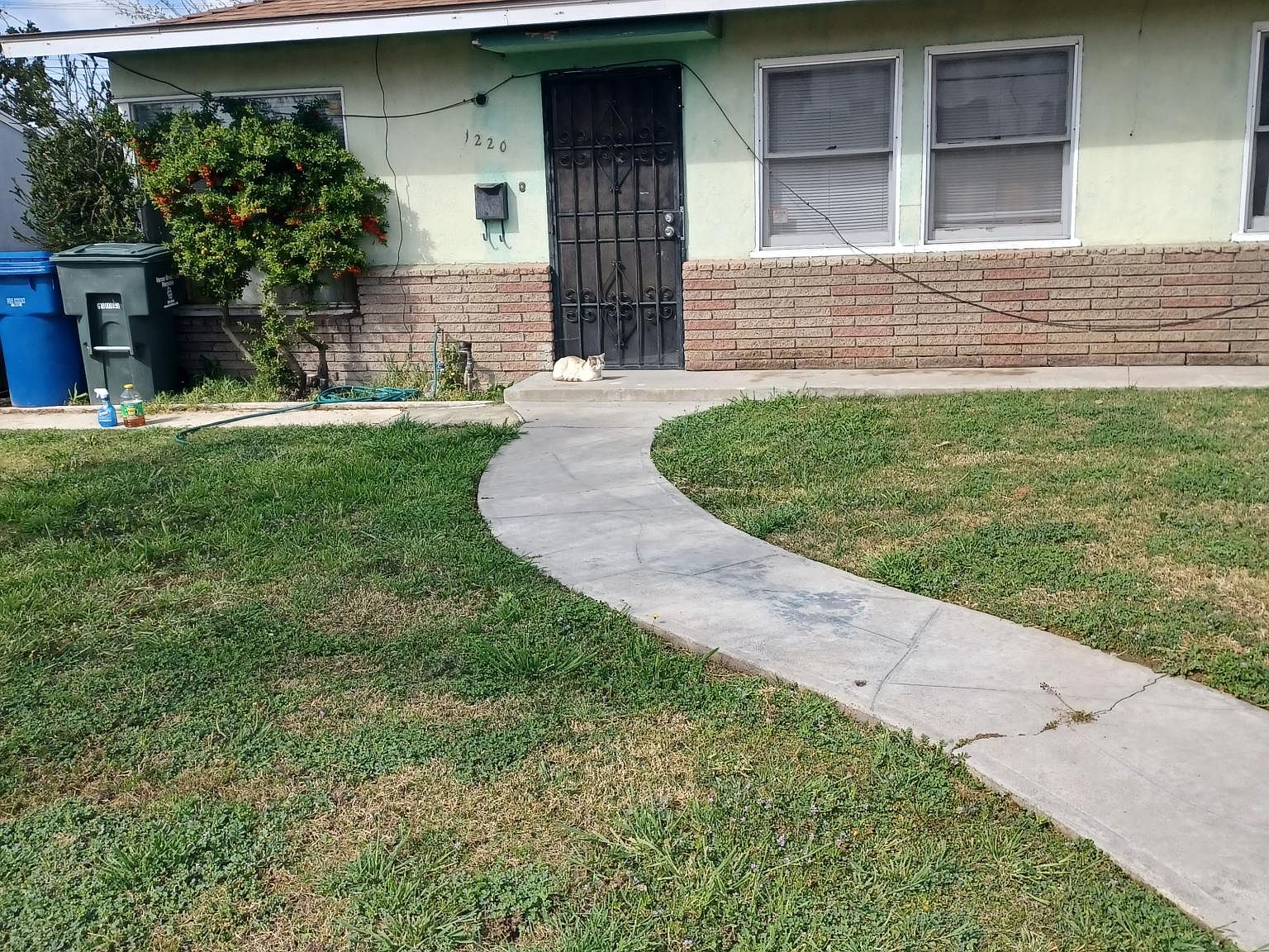 1220 Crawford St, Bakersfield, CA 93305 Zillow