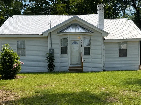 1012 Madison Ave S, Douglas, GA 31533