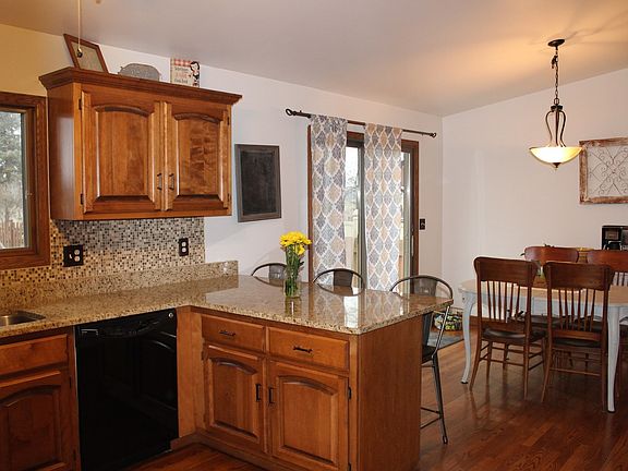 2nd image of 748 Cynthia Dr