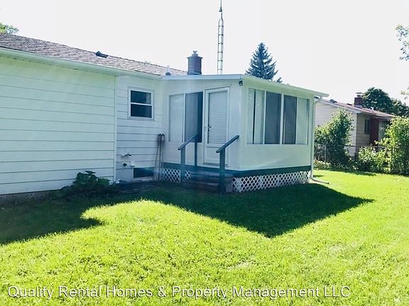 3rd image of 3825 Dolphaine Ln
