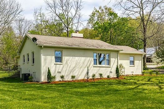 2nd image of 3180 Boxley Valley Rd