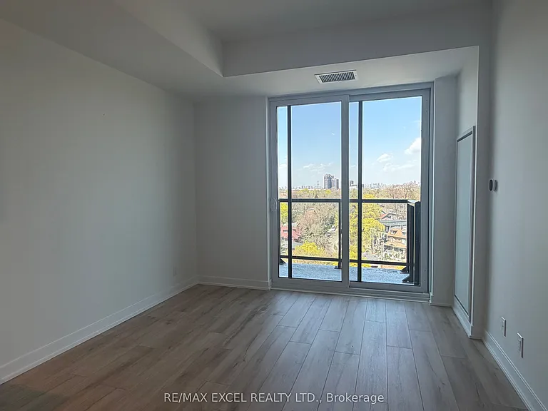 1660 Bloor St W #1013 — Photo 7