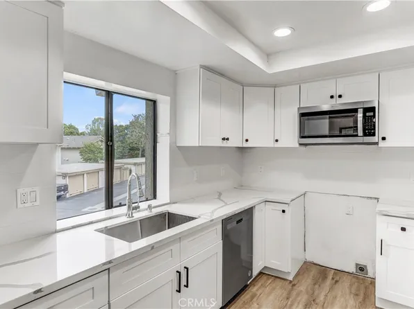 8877 Lauderdale Ct Unit 214E, Huntington Beach, CA 92646