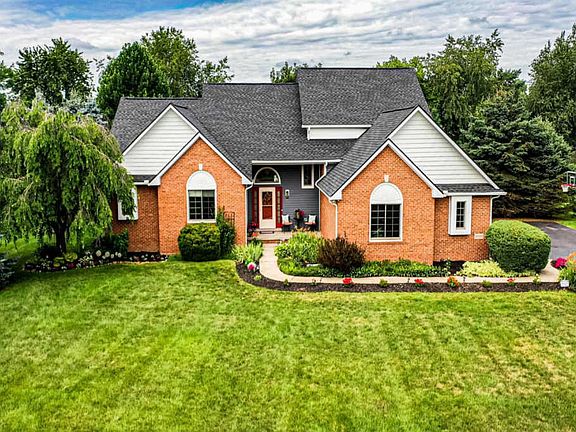 2nd image of 5724 Creekview Dr
