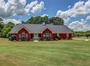 1011 Forest Hills Dr SE, Conyers, GA 30094