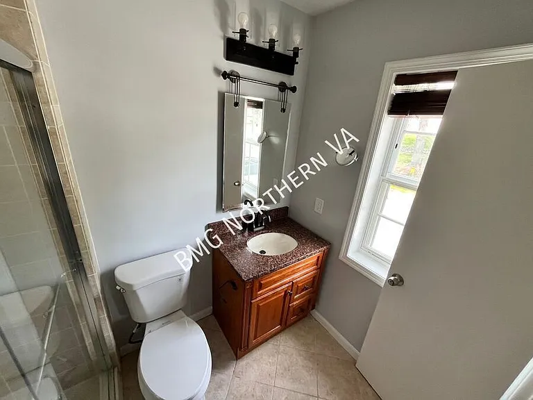 5344 Anchor Ct — Photo 9