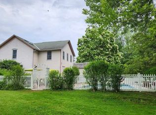 49 Main St, Germantown, NY 12526