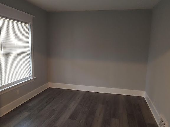 4th image of 116 E Concordia Ave #1