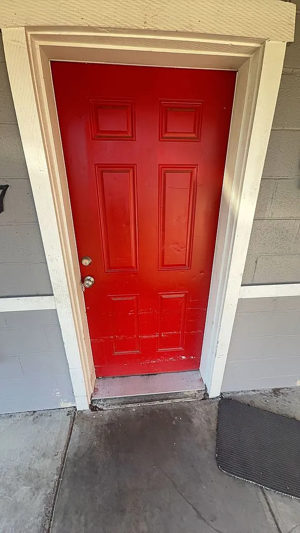 1 Bedroom / 1 Bathroom Apartment in Madras Oregon — Photo 2