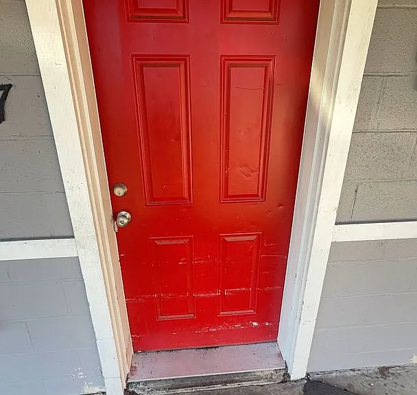 171 SW C St #7 — Photo 2