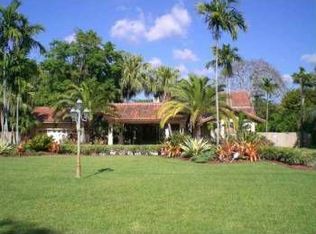 6421 SW 73rd Ct, Miami, FL 33143