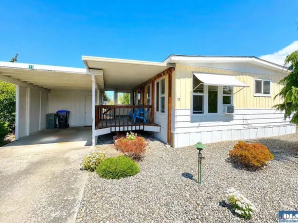 11 Juniper Mobile Ests, Sequim, WA 98382