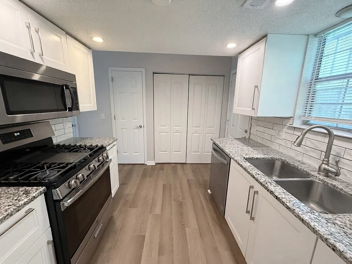 411 Donaldson Rd — Photo 1