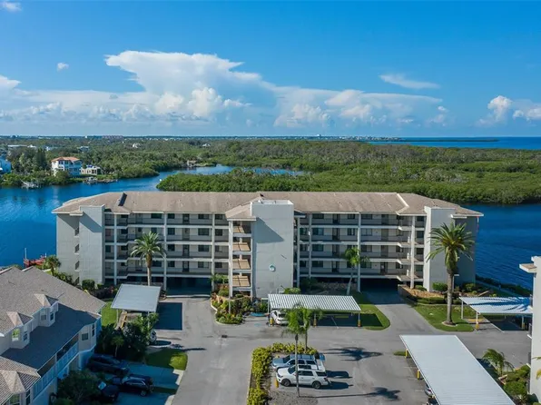 8150 Brent St APT 748, Port Richey, FL 34668