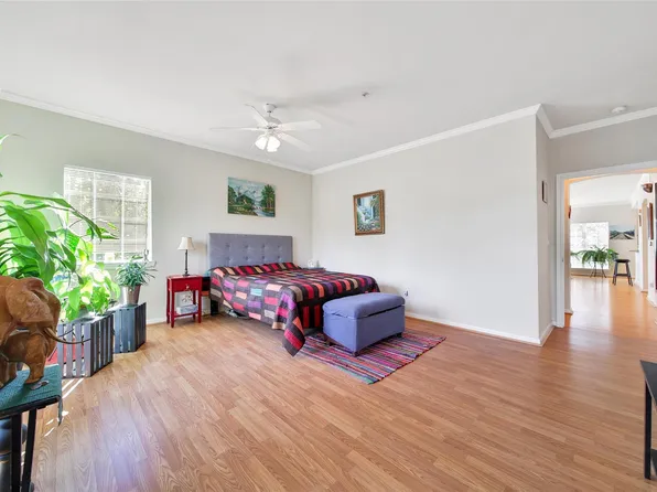 2815 Kings Crossing Dr APT 214, Kingwood, TX 77345