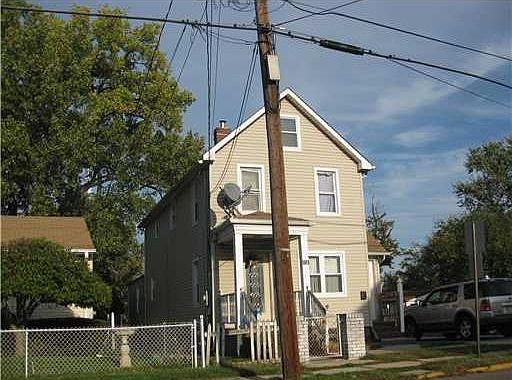 2nd image of 98 S Fulton St