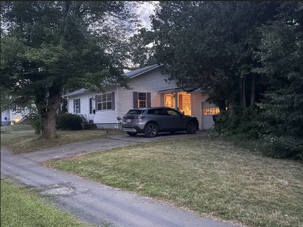 188 Stillwater Ave, Bangor, ME 04401