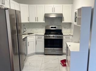 43-05 201st St FLOOR 3, Bayside, NY 11361