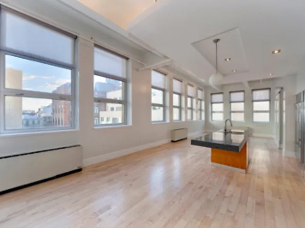 55 Berry Street image 2 of 7