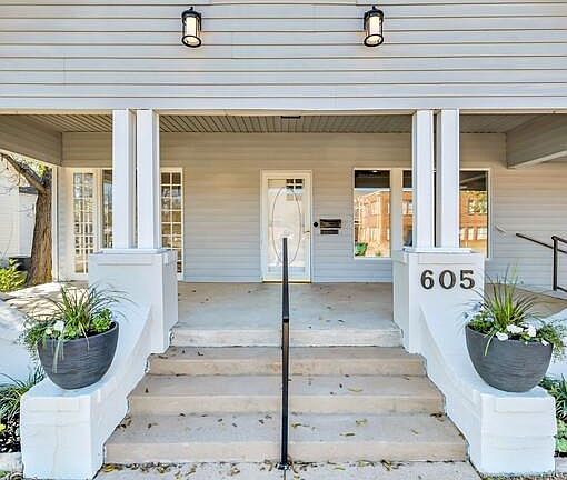 3rd image of 605 Jackson Ave