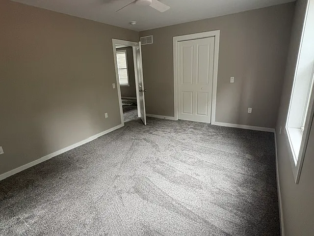 358 Theodore St — Photo 4