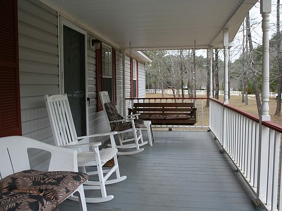 5th image of 207 Dogwood Ln