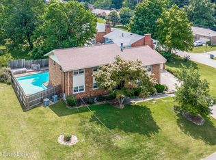 6909 Norlynn Dr, Louisville, KY 40228