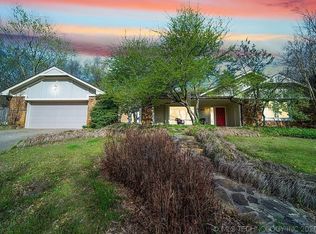 1910 W 4th St S, Claremore, OK 74017
