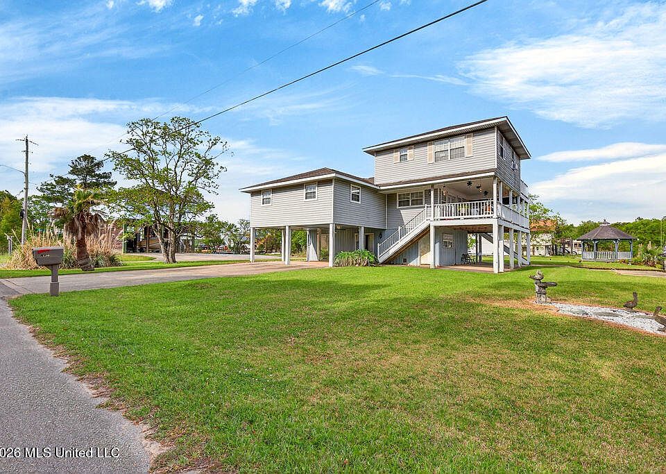 1st image of 10199 Whale Ave