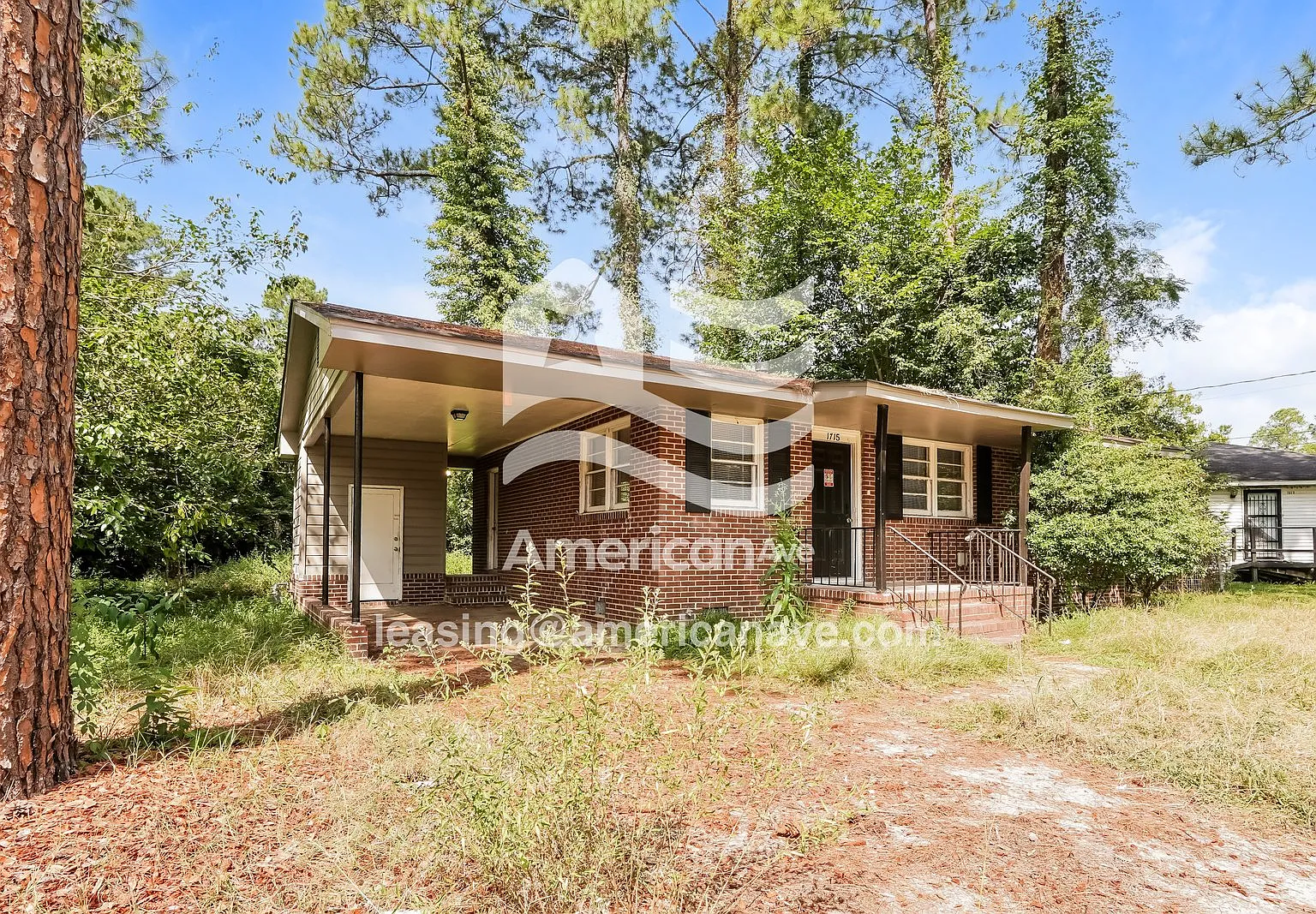 2 bed, 1.0 bath, 972 sqft, $997 — Photo 2