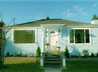 304 SW 110th St, Seattle, WA 98146