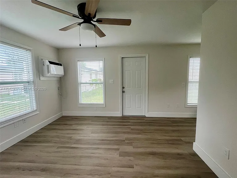 161 NW 6th St #2 — Photo 9