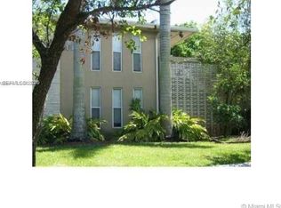 6330 SW 79th St APT 23, South Miami, FL 33143
