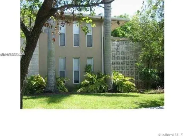 6330 SW 79th St, South Miami, FL