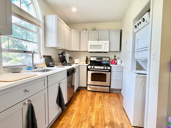 777 Parker St APT 1