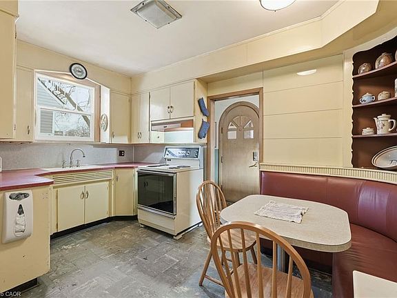 5th image of 196 Glen Rd