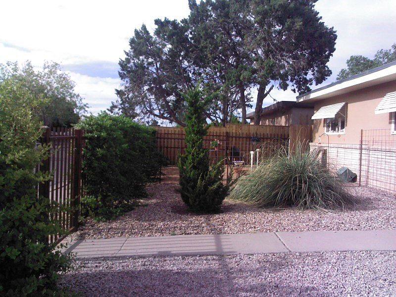 1st image of 1112 Palomas Dr SE APT C