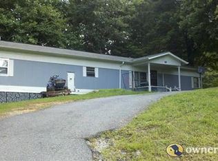 140 Joe Greene St, Elk Park, NC 28622